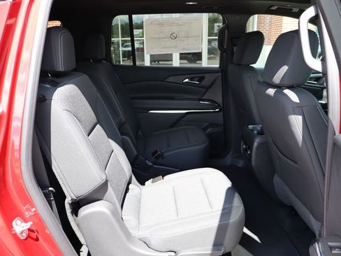 New 2025 Chevrolet Traverse LT w/ Sun and Wheel Package image 46