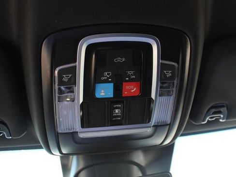 New 2026 RAM 2500 Laramie AWD/4WD image 29