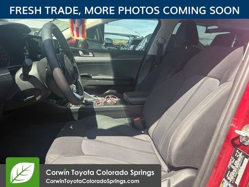 Used 2022 Kia K5 LXS FWD image 8