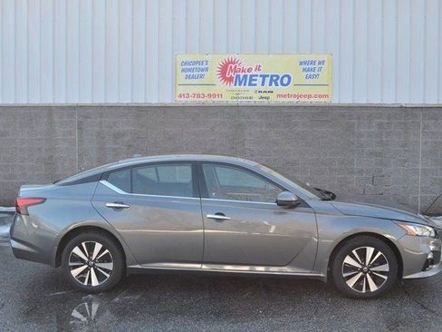 Used 2020 Nissan Altima 2.5 SV image 9