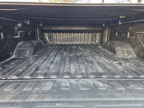 Used 2024 Chevrolet Silverado 2500 Custom w/ Custom Value Package image 17