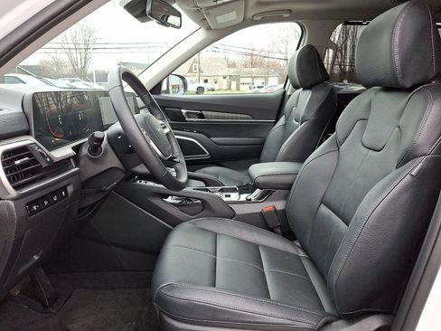 Used 2024 Kia Telluride EX image 15