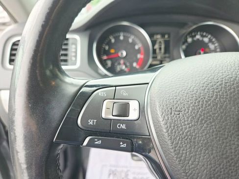 Used 2017 Volkswagen Jetta SE FWD image 20