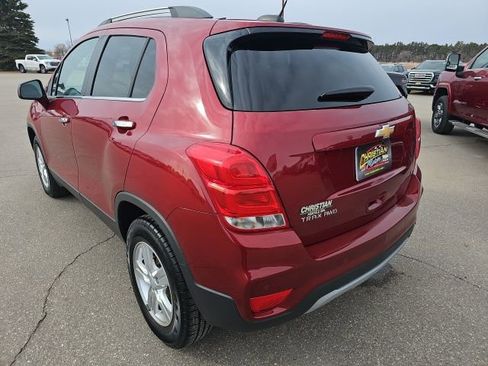 Used 2018 Chevrolet Trax LT w/ Driver Confidence Package image 3