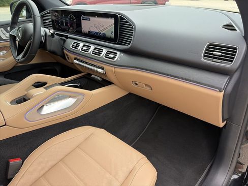 Used 2025 Mercedes-Benz GLE 350 4MATIC image 36