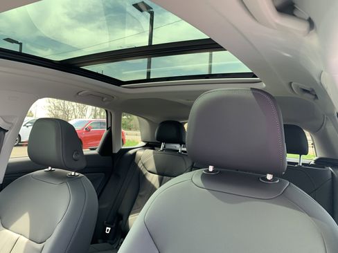 New 2026 Audi Q3 quattro 2.0T image 9