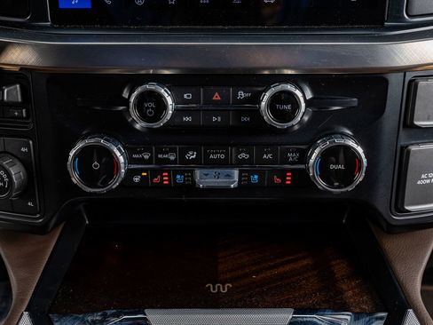 Used 2025 Ford F250 King Ranch w/ Tremor Off-Road Package image 27