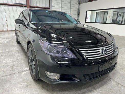 Used 2011 Lexus LS 460 w/ Comfort Pkg RWD image 11