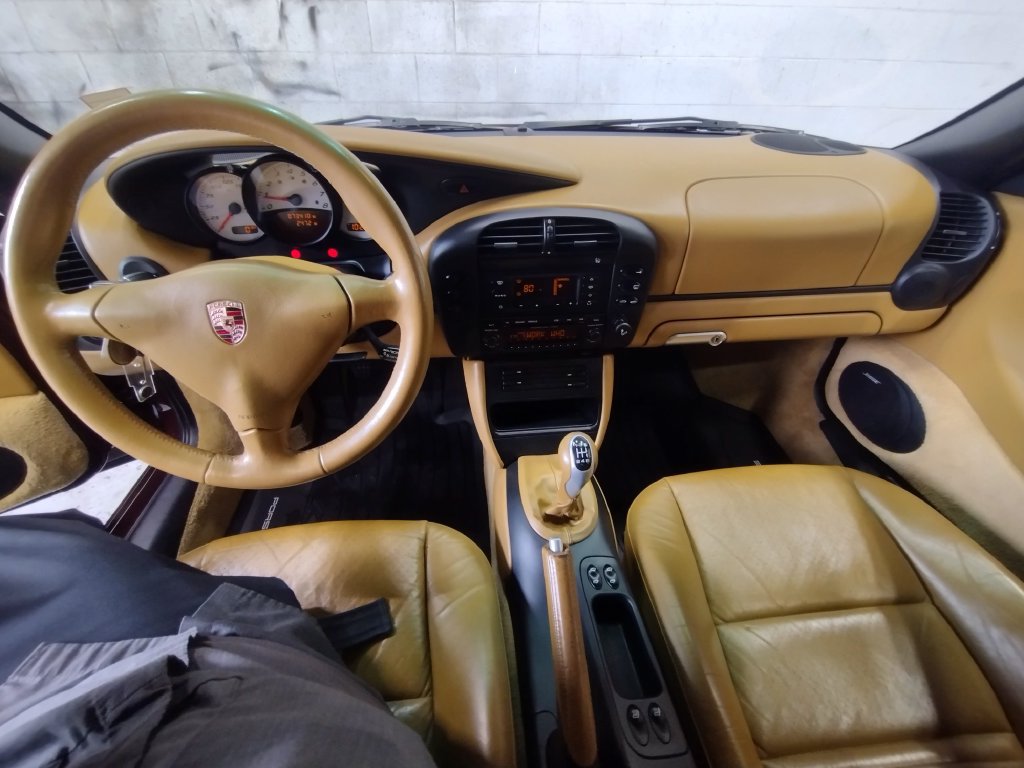 Used 2004 Porsche Boxster RWD image 31