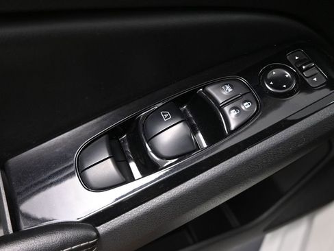 Used 2023 Nissan Altima 2.5 SV image 22