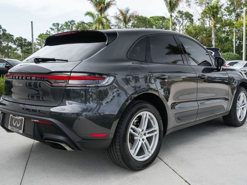 Used 2022 Porsche Macan image 25