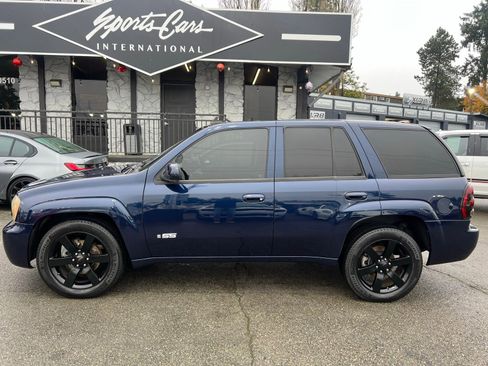 Used 2009 Chevrolet TrailBlazer SS w/ Sun And 6-Disc Cd Package image 2