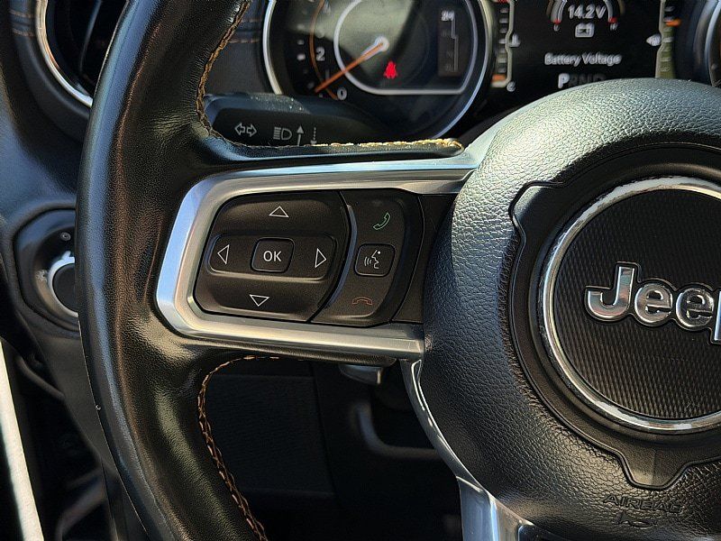 Used 2022 Jeep Wrangler Unlimited Sahara AWD/4WD image 18