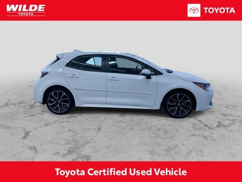 Certified 2022 Toyota Corolla XSE image 2