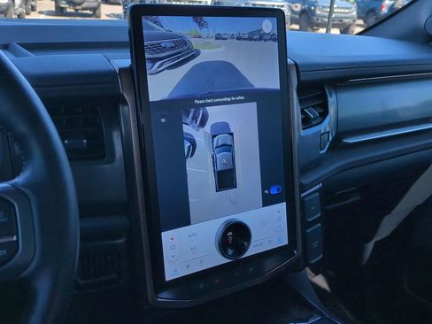 Certified 2022 Ford F150 Lightning Lariat image 30