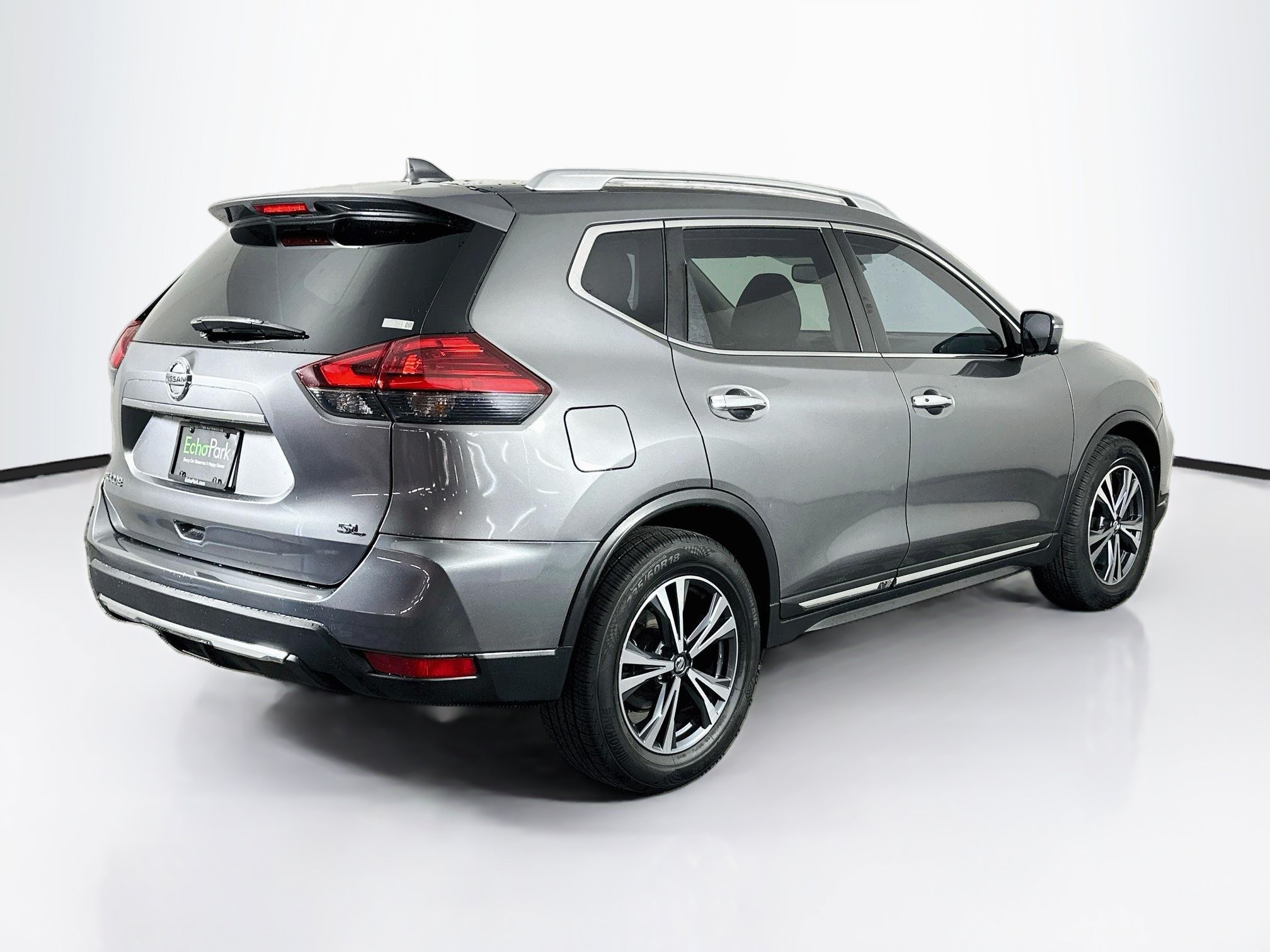 Used 2017 Nissan Rogue SL w/ SL Premium Package FWD image 9