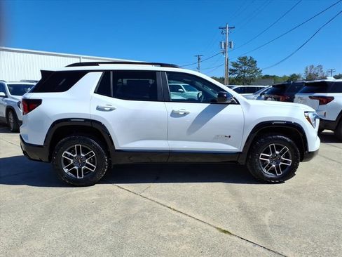 New 2026 GMC Terrain AT4 AWD/4WD image 8