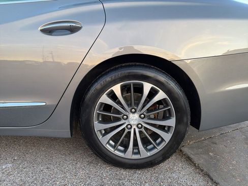 Used 2017 Buick LaCrosse Preferred image 22