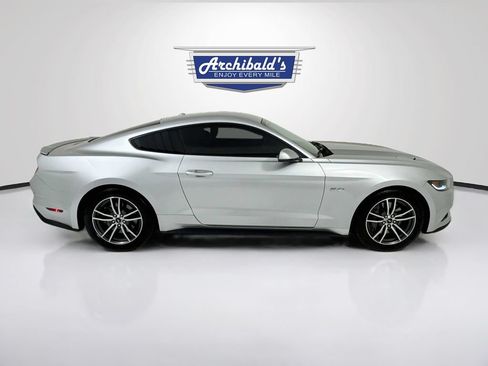 Used 2017 Ford Mustang GT Premium w/ Equipment Group 401A RWD image 9