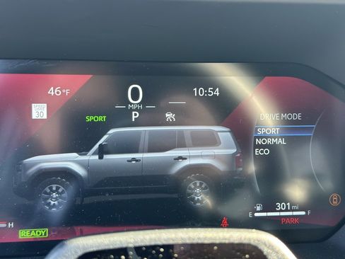 Used 2025 Toyota Land Cruiser image 35