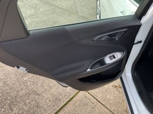 Used 2024 Chevrolet Malibu LT image 23