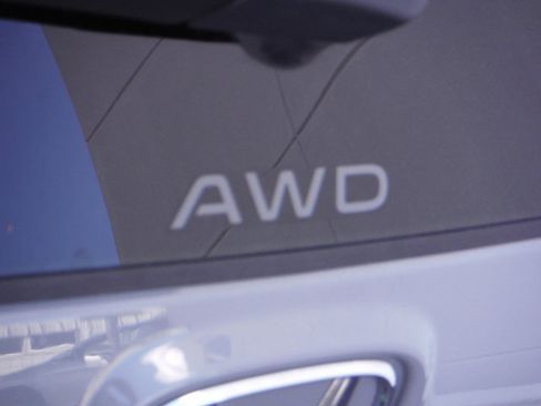 Used 2025 Honda CR-V EX image 9
