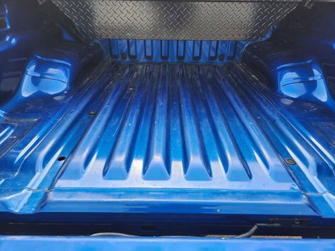 Used 2024 Nissan Frontier SV w/ Technology Package image 32