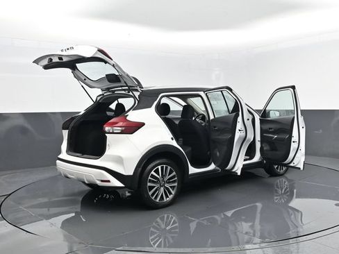 Used 2023 Nissan Kicks SV FWD image 28