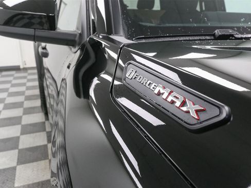 New 2025 Toyota Tacoma TRD Off-Road image 7