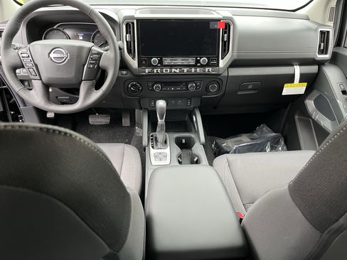 New 2026 Nissan Frontier SV w/ SV Convenience Package image 17