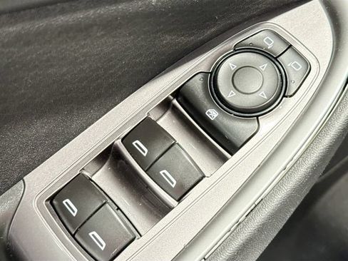 Used 2022 Chevrolet Malibu LS FWD image 16