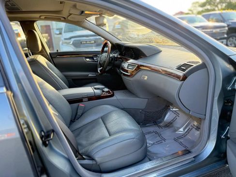 Used 2009 Mercedes-Benz S 550 image 27