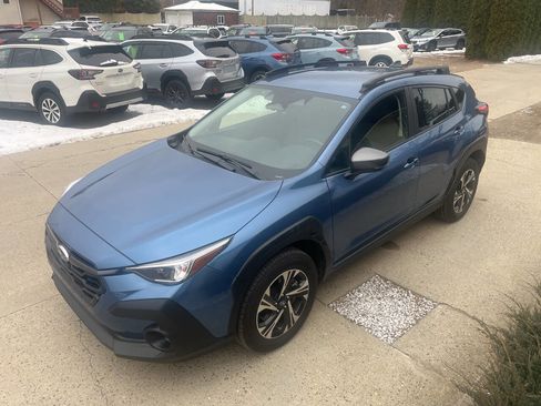 Used 2024 Subaru Crosstrek 2.0i Premium AWD/4WD image 4