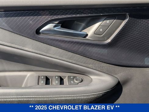 New 2025 Chevrolet Blazer EV LT image 12