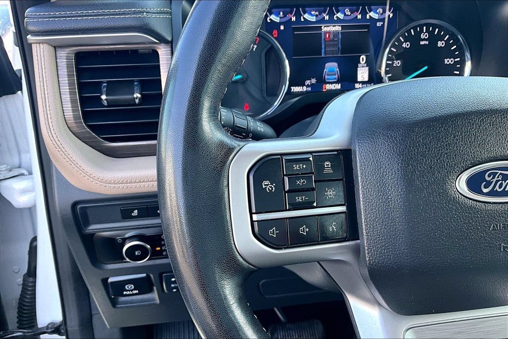 Used 2024 Ford Expedition Limited AWD/4WD image 13
