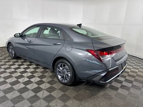 Certified 2024 Hyundai Elantra SEL image 5