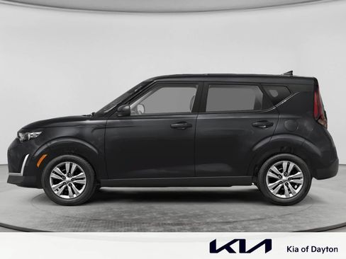 Used 2023 Kia Soul LX w/ LX Technology Package FWD image 3