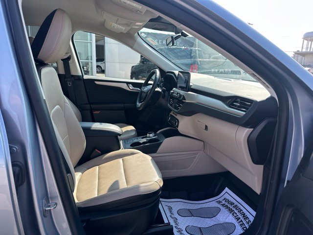Used 2022 Ford Escape SEL w/ Technology Package AWD/4WD image 8