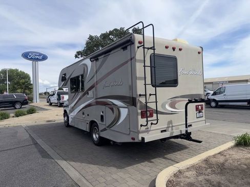 Used 2016 Ford E-450 and Econoline 450 Super Duty w/ Motorhome Prep Package image 4