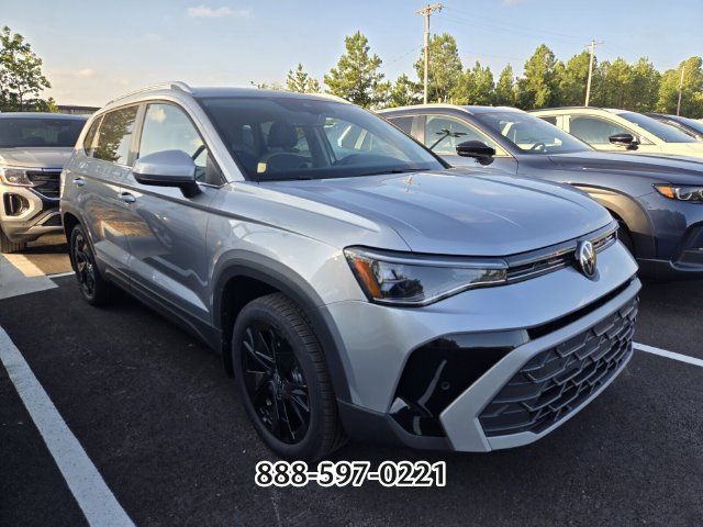 Used 2026 Volkswagen Taos SE FWD image 6