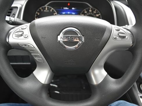 Used 2017 Nissan Murano S FWD image 20