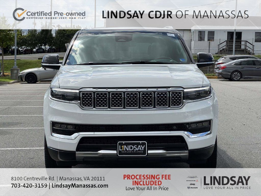 Used 2024 Jeep Grand Wagoneer Series III w/ Rear Seat Video Group 1 AWD/4WD image 3