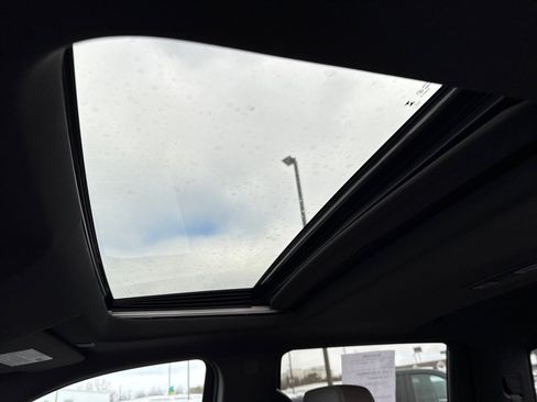 Used 2023 Chevrolet Silverado 1500 ZR2 w/ Technology Package image 26