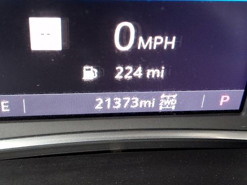 Used 2022 GMC Acadia SLT w/ Elevation Edition image 26