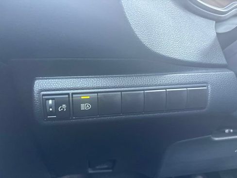 Used 2026 Toyota Corolla LE FWD image 13