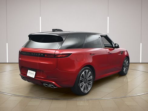 Used 2025 Land Rover Range Rover Sport Dynamic SE AWD/4WD image 23