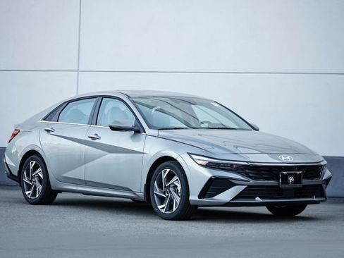 New 2026 Hyundai Elantra Limited image 1