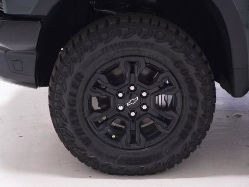 New 2026 Chevrolet Silverado 1500 ZR2 w/ Dark Appearance Package AWD/4WD image 9