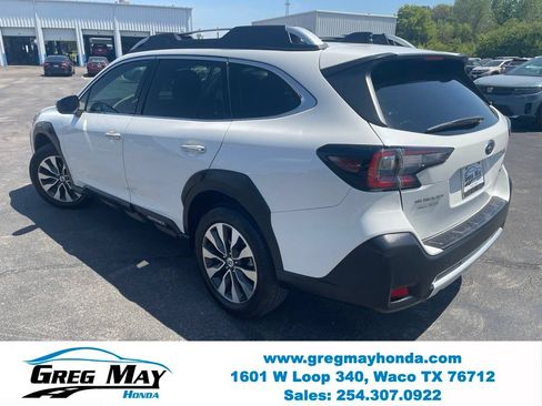 Used 2025 Subaru Outback Touring XT AWD/4WD image 7