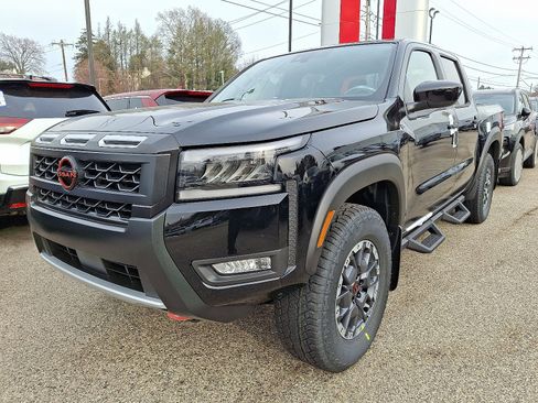 New 2026 Nissan Frontier PRO-4X w/ Tow Package image 3